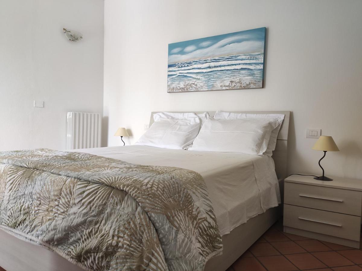Sara Holiday Rentals Бардоліно Екстер'єр фото