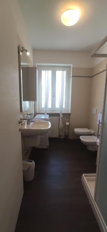 Sara Holiday Rentals Бардоліно Екстер'єр фото